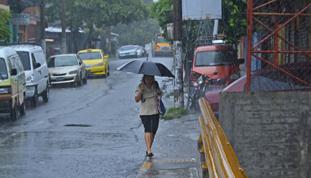 Protección Civil emite aviso por fuertes lluvias para este jueves proteccion-civil-emite-aviso-por-fuertes-lluvias-para-este-jueves